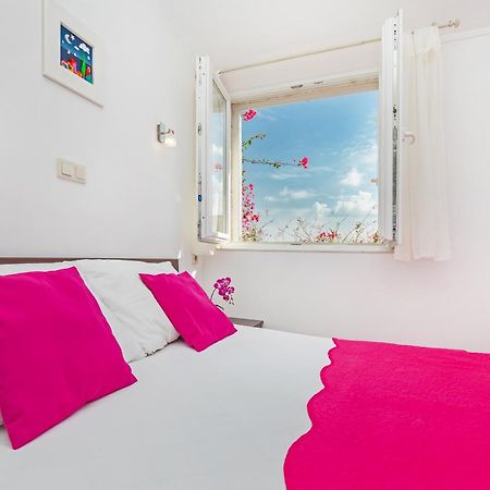 מליני Apartment Ive מראה חיצוני תמונה