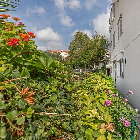 מליני Apartment Ive מראה חיצוני תמונה