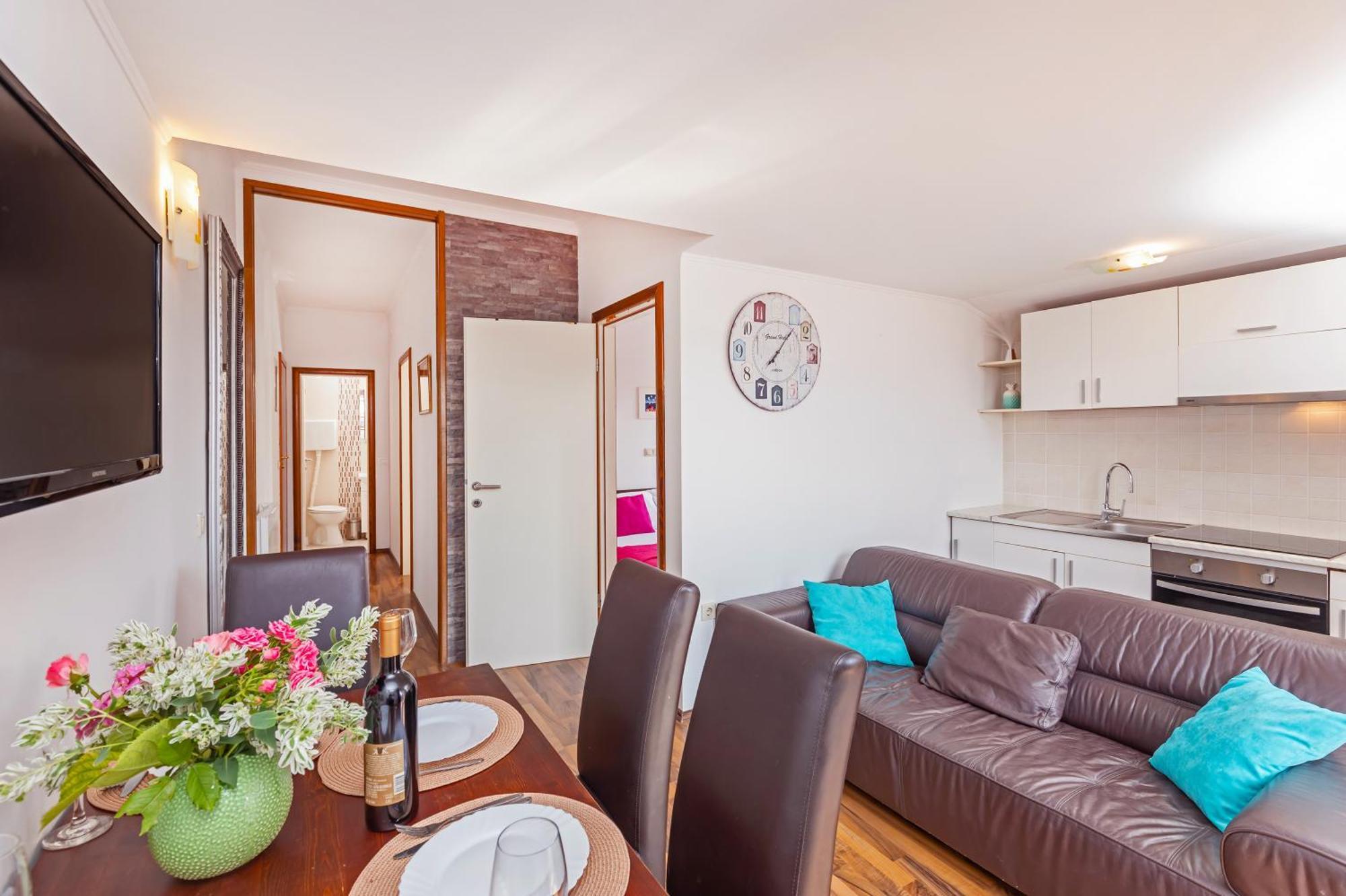מליני Apartment Ive מראה חיצוני תמונה