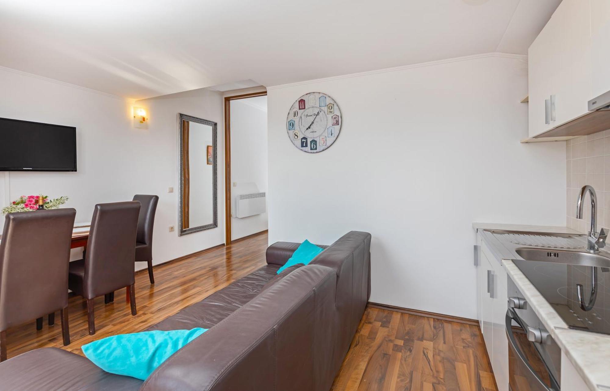 מליני Apartment Ive מראה חיצוני תמונה