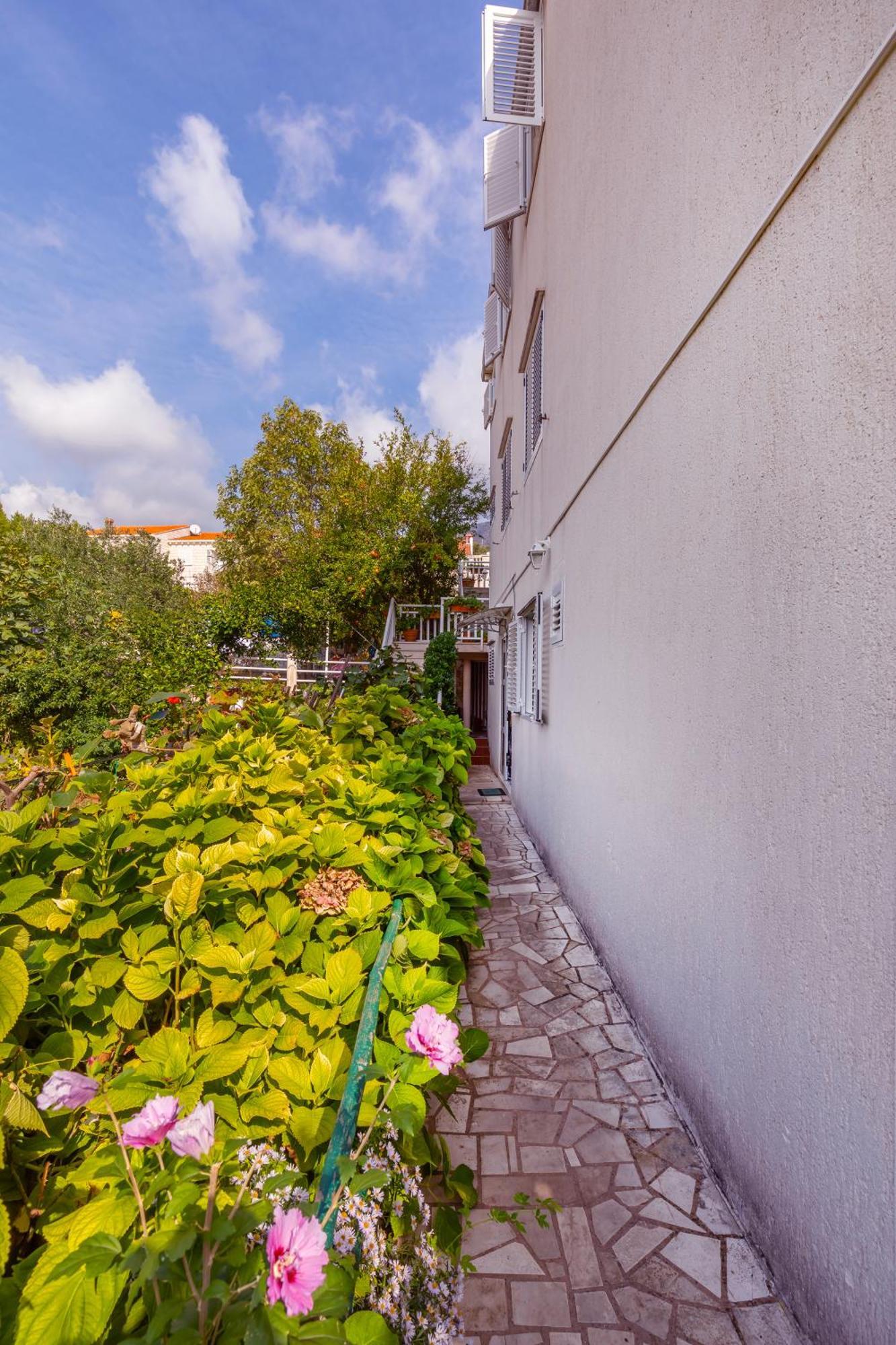 מליני Apartment Ive מראה חיצוני תמונה
