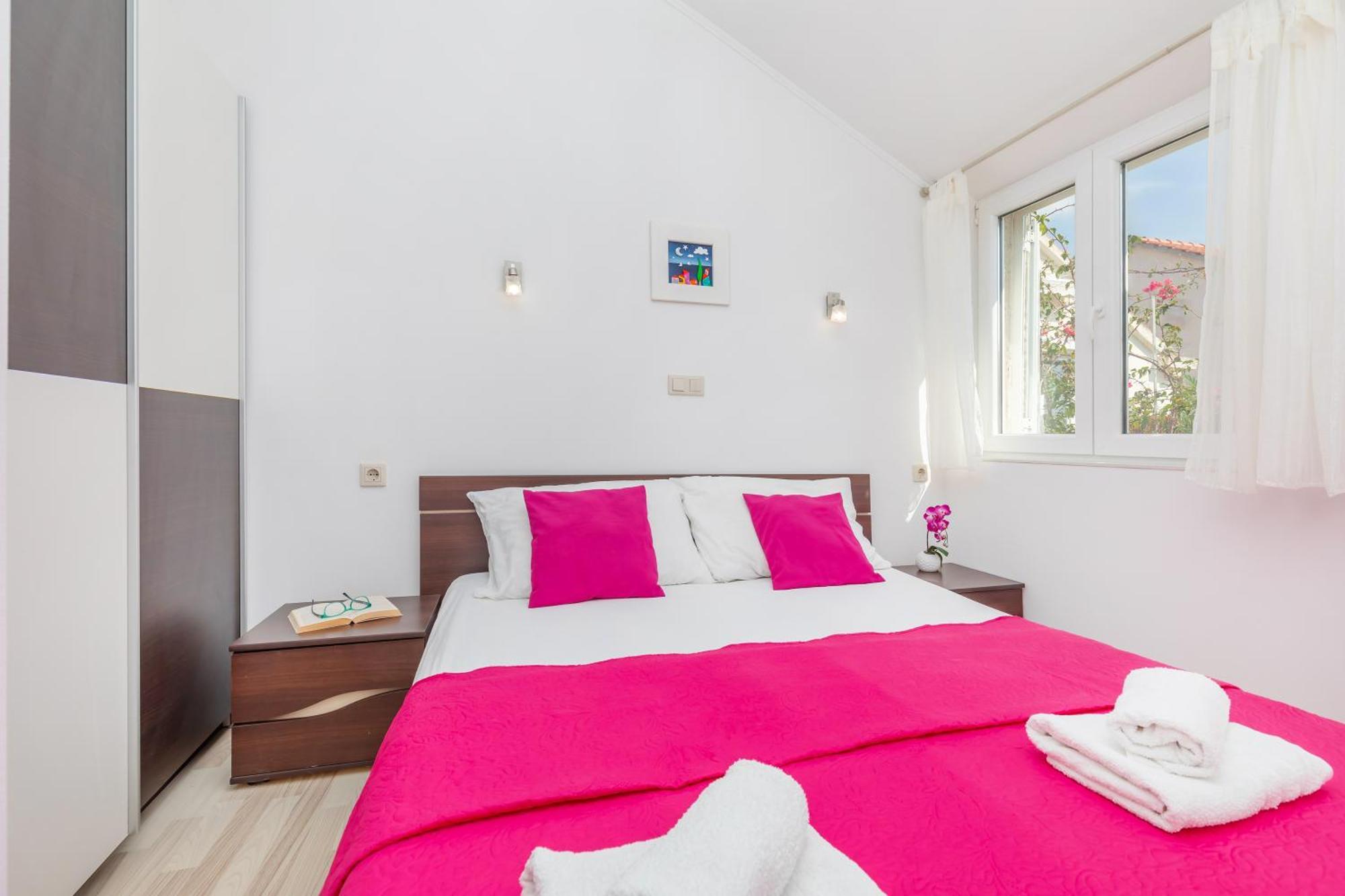 מליני Apartment Ive מראה חיצוני תמונה