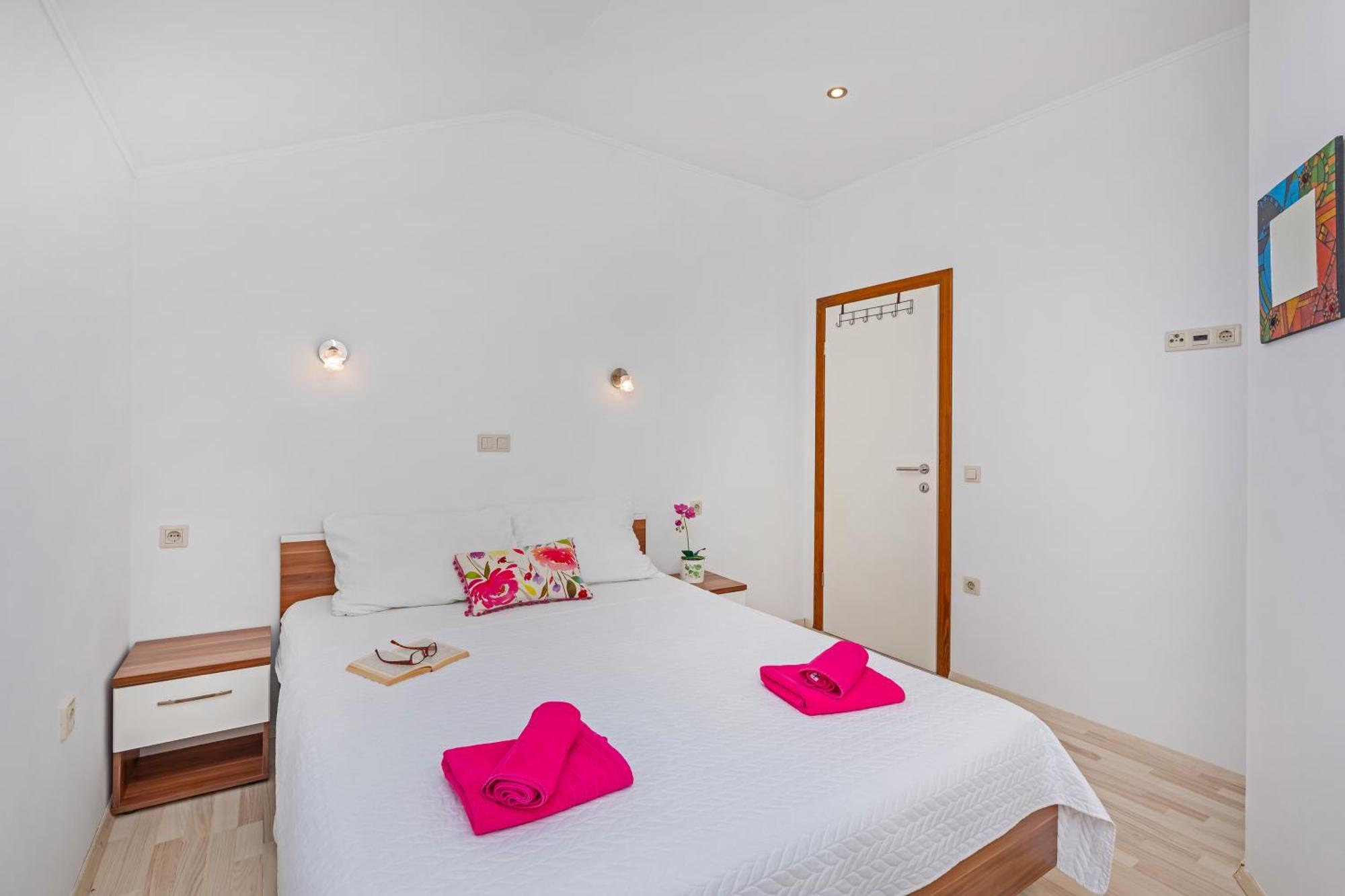 מליני Apartment Ive מראה חיצוני תמונה