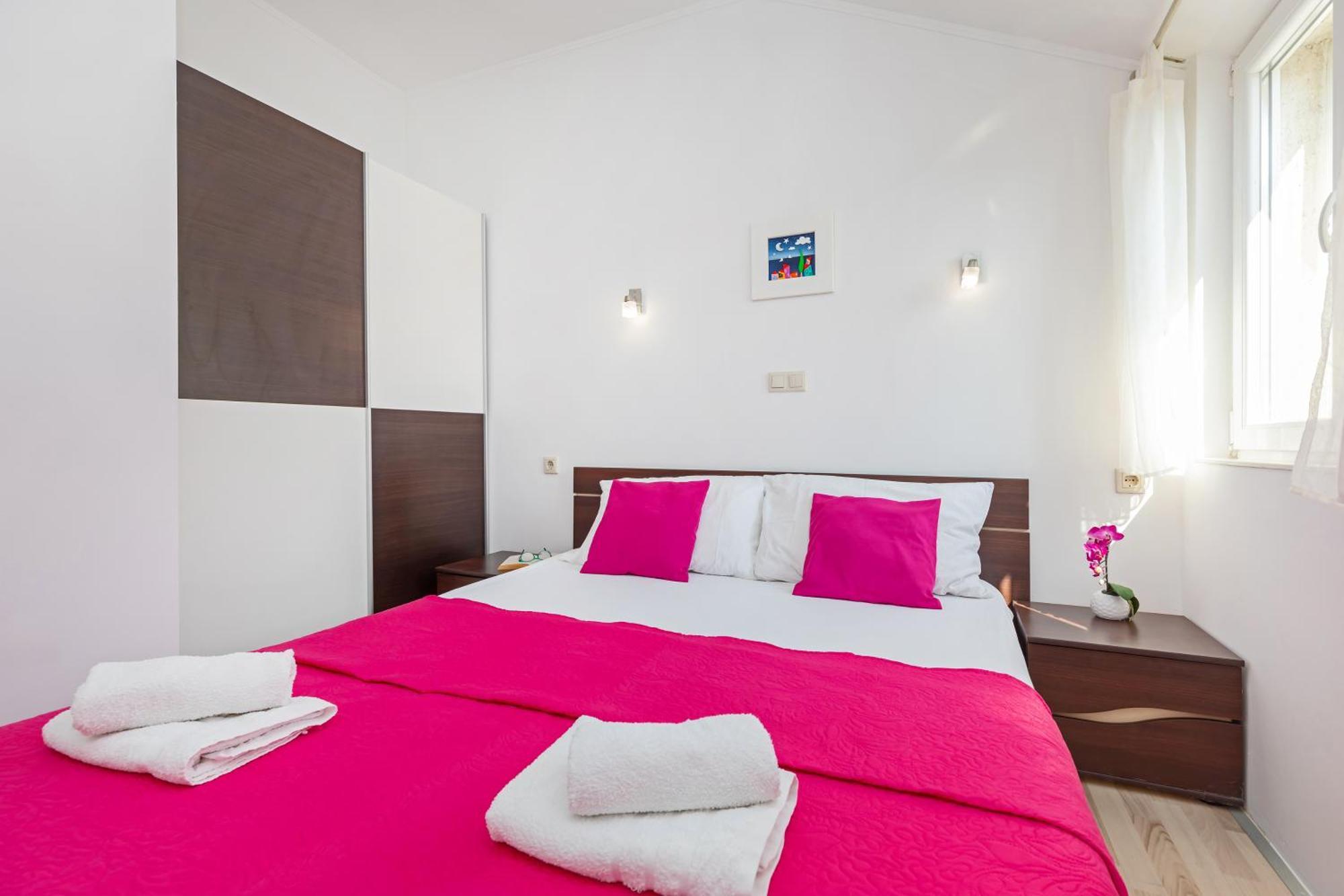 מליני Apartment Ive מראה חיצוני תמונה